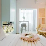 Downtown - Your Modern Escape Near Ateneul Bucharest