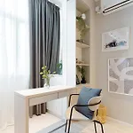 Apartment Downtown - Your Modern Escape Near Ateneul *