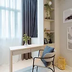Downtown - Your Modern Escape Near Ateneul *