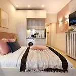 Downtown - Your Modern Escape Near Ateneul