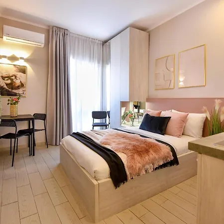 Apartamento Downtown - Your Modern Escape Near Ateneul