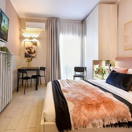 Downtown - Your Modern Escape Near Ateneul *