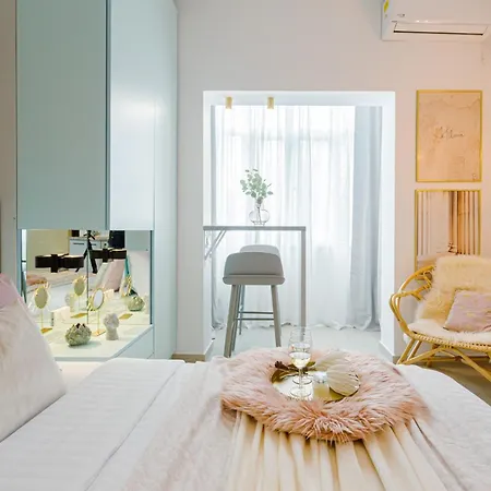 Downtown - Your Modern Escape Near Ateneul דירה *