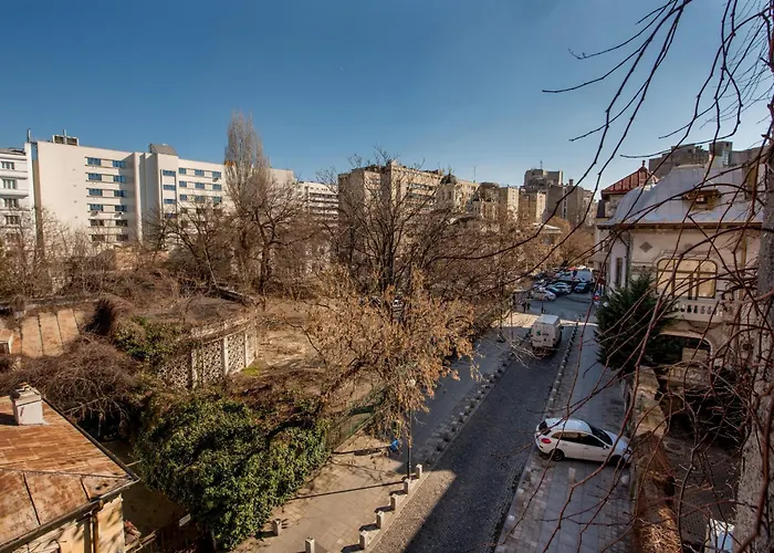 Apartament Downtown - Your Modern Escape Near Ateneul *