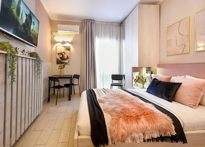 Downtown - Your Modern Escape Near Ateneul *