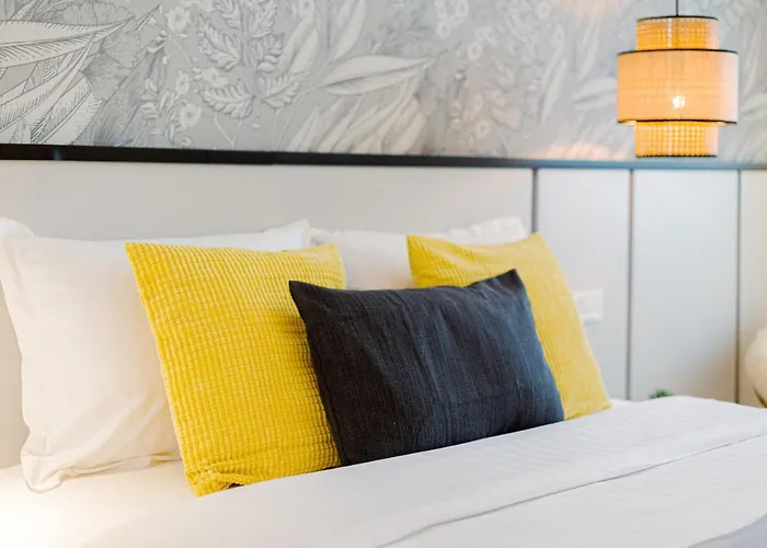 Downtown - Your Modern Escape Near Ateneul * Bucureşti