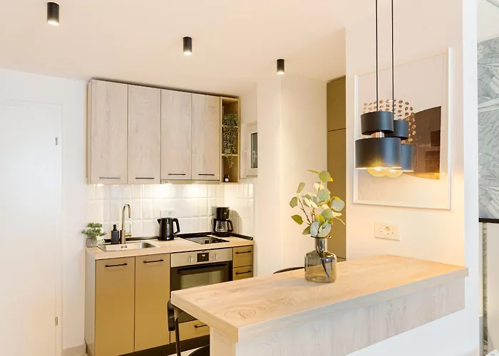 Daire Downtown - Your Modern Escape Near Ateneul Bükreş