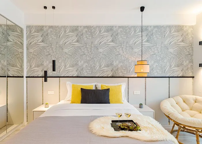 Apartament Downtown - Your Modern Escape Near Ateneul Bucureşti