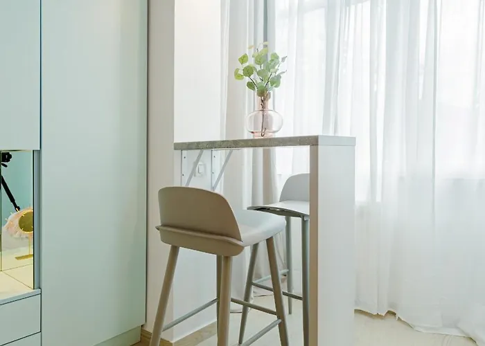 Downtown - Your Modern Escape Near Ateneul * Bükreş
