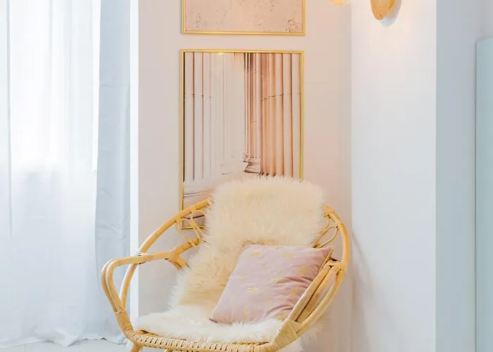 Apartament Downtown - Your Modern Escape Near Ateneul *