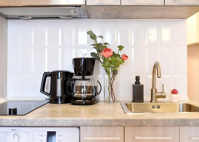 Downtown - Your Modern Escape Near Ateneul Bucureşti