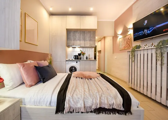 Downtown - Your Modern Escape Near Ateneul