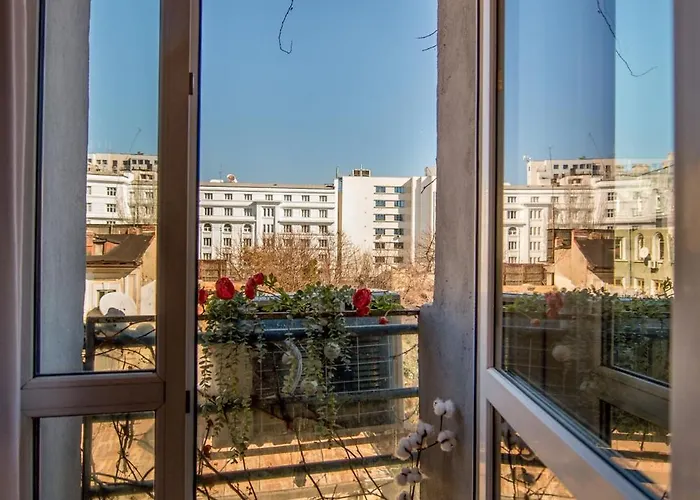 Downtown - Your Modern Escape Near Ateneul Апартаменты