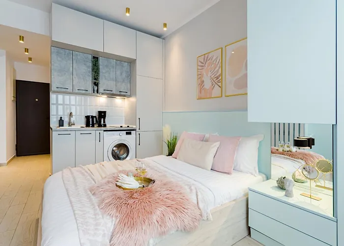 Downtown - Your Modern Escape Near Ateneul Bucureşti