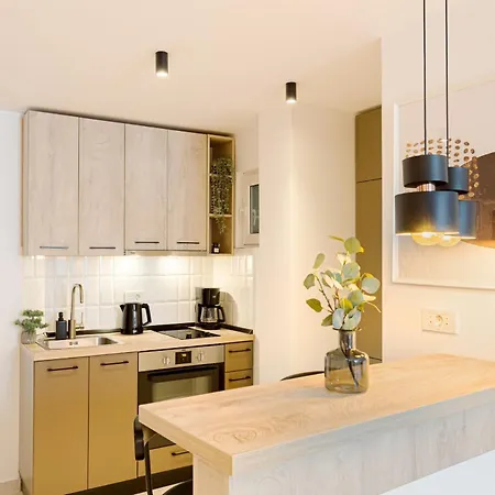 Apartment Downtown - Your Modern Escape Near Ateneul Bukarest