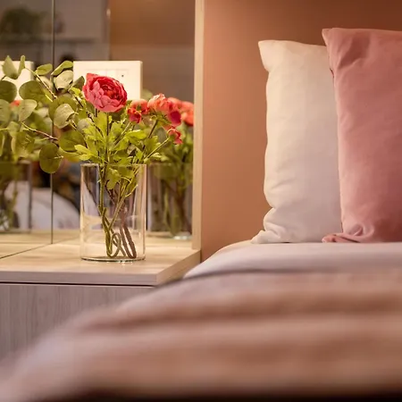 Appartement Downtown - Your Modern Escape Near Ateneul Bucarest